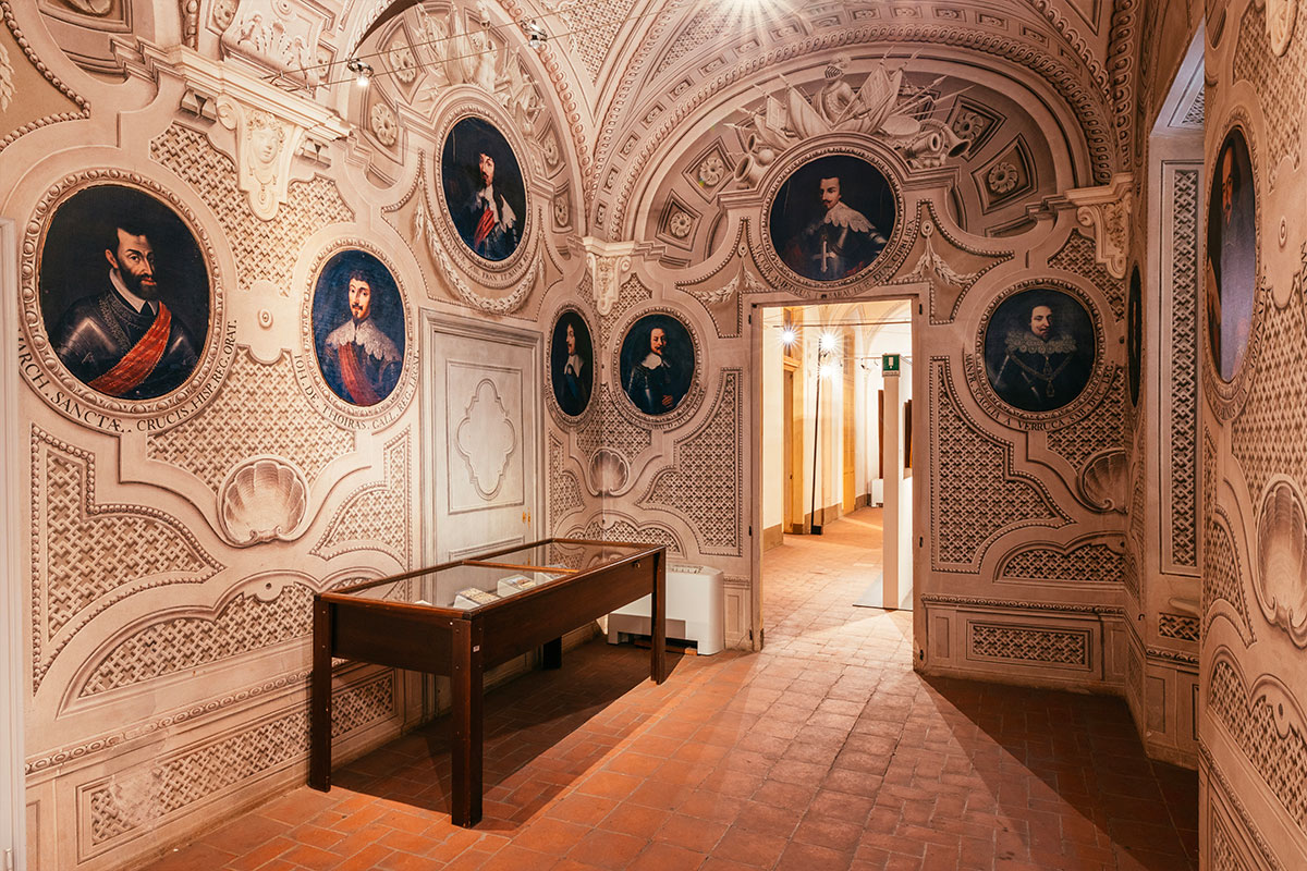 Finissage della mostra &ldquo;Realismo Arcano&rdquo; di Mirko Andreoli a Palazzo Salmatoris