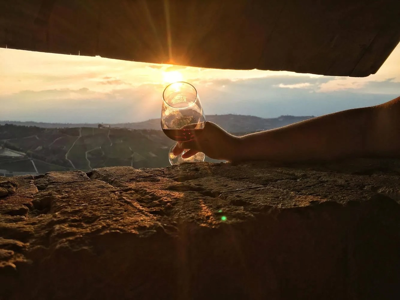 Prosit! al castello di Serralunga